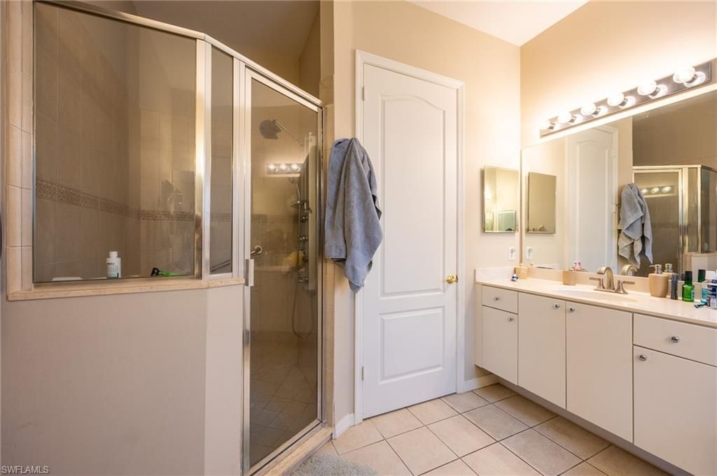 2579 Sawgrass Lake Ct, Cape Coral, FL 33909 Photo