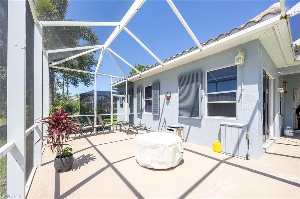 2579 Sawgrass Lake Ct, Cape Coral, FL 33909 Photo