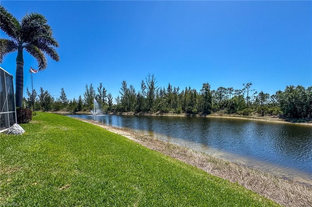 2579 Sawgrass Lake Ct, Cape Coral, FL 33909 Photo