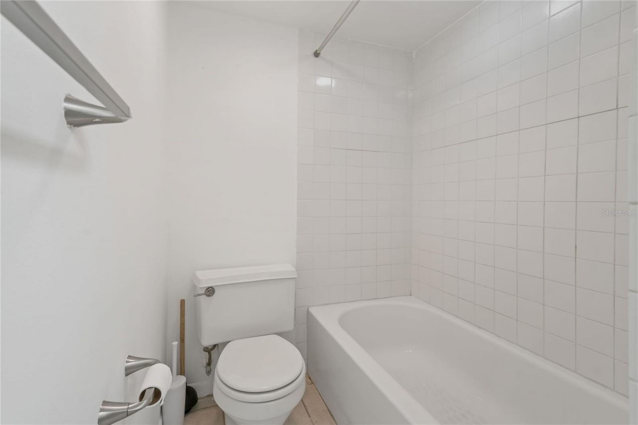 105 4th Avenue Ne, Unit 220, Saint Petersburg, FL 33701 Photo