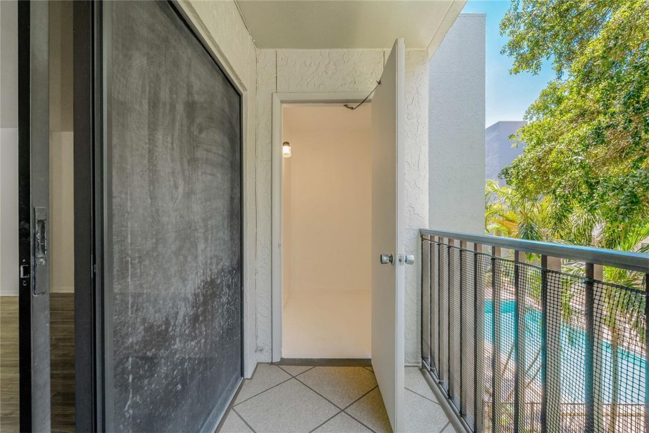 105 4th Avenue Ne, Unit 220, Saint Petersburg, FL 33701 Photo