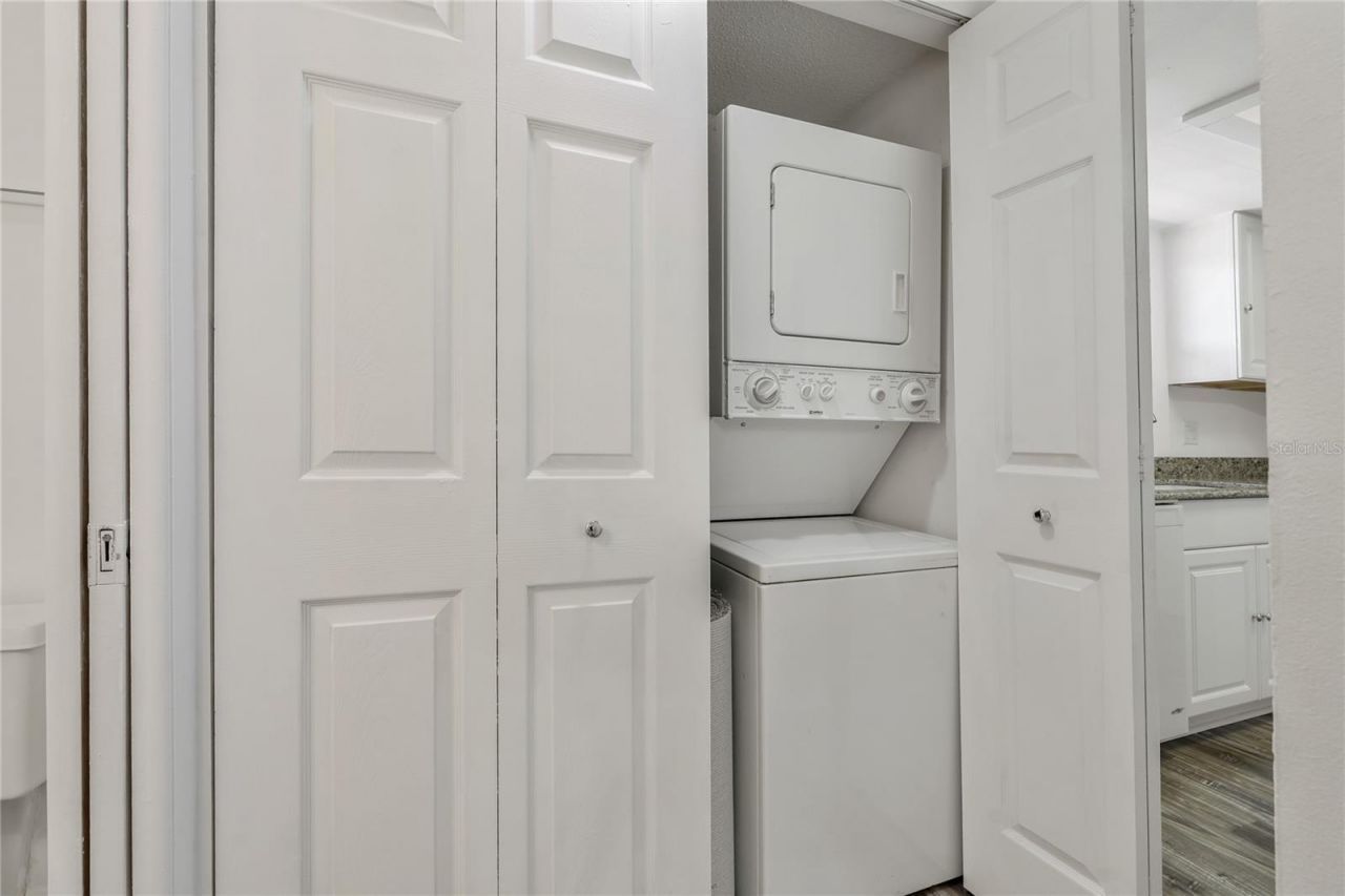 105 4th Avenue Ne, Unit 220, Saint Petersburg, FL 33701 Photo