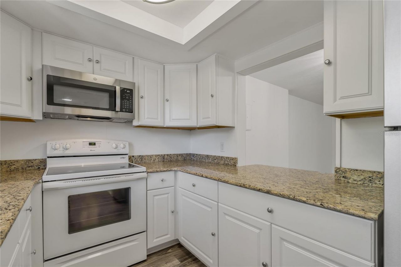 105 4th Avenue Ne, Unit 220, Saint Petersburg, FL 33701 Photo