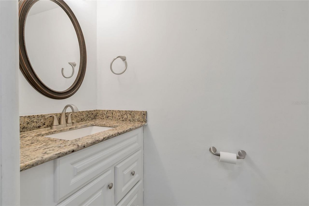 105 4th Avenue Ne, Unit 220, Saint Petersburg, FL 33701 Photo