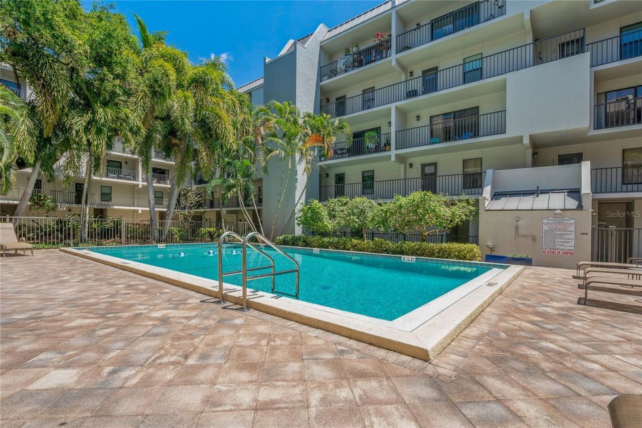 105 4th Avenue Ne, Unit 220, Saint Petersburg, FL 33701 Photo