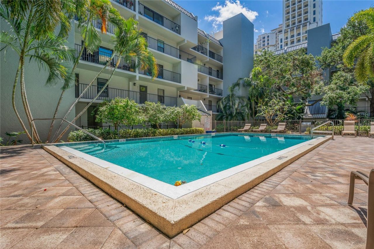 105 4th Avenue Ne, Unit 220, Saint Petersburg, FL 33701 Photo