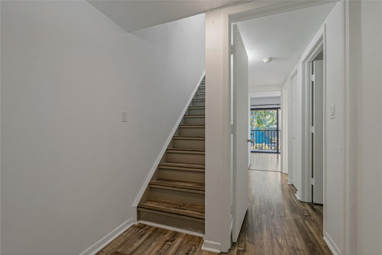 105 4th Avenue Ne, Unit 220, Saint Petersburg, FL 33701 Photo