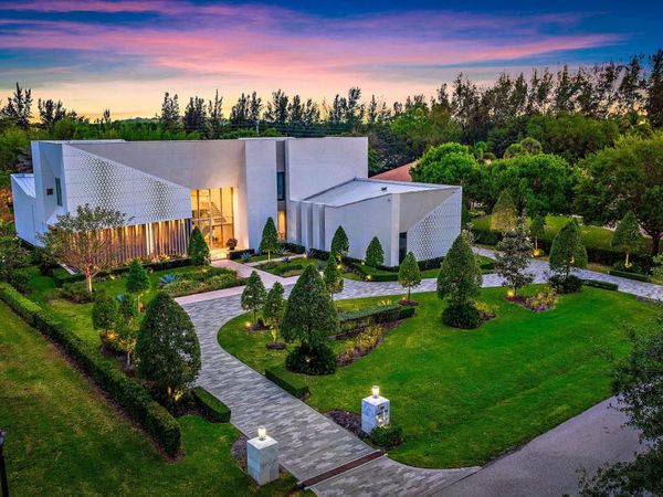 8119 Man O War Road, Palm Beach Gardens, FL 33418