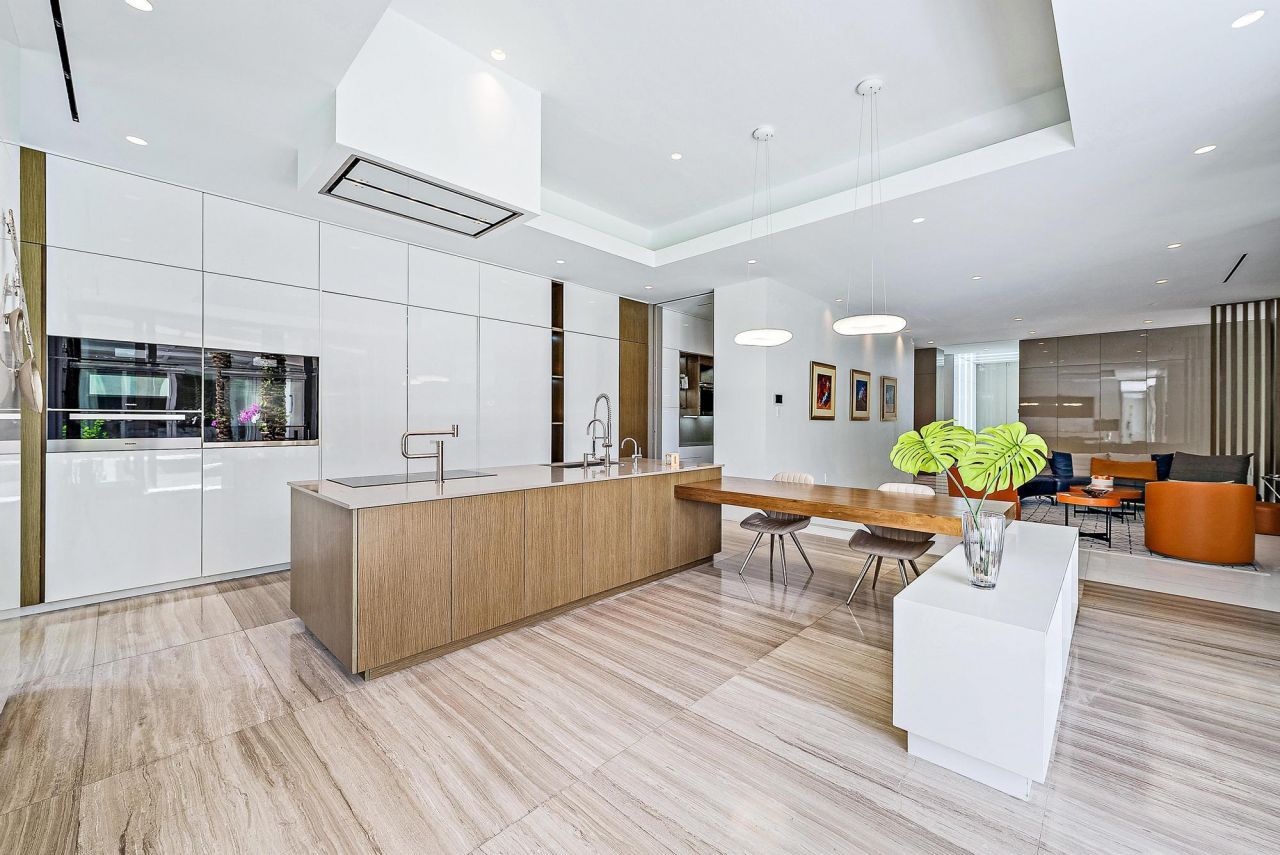 8119 Man O War Road, Palm Beach Gardens, FL 33418 Photo