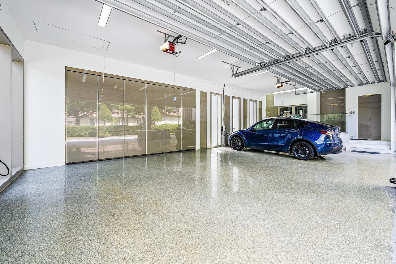 8119 Man O War Road, Palm Beach Gardens, FL 33418 Photo