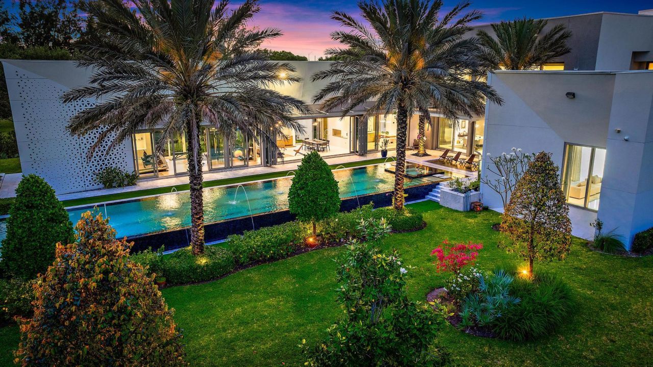 8119 Man O War Road, Palm Beach Gardens, FL 33418 Photo