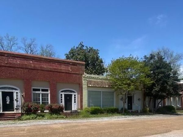 111 Main Street, Lyon, MS 38645