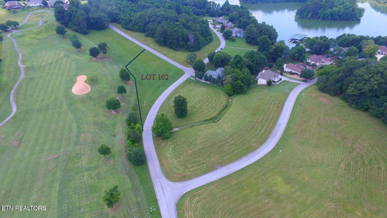 232 Eagle Circle, Vonore, TN 37885 Main Photo