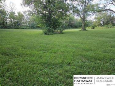 10700-10706 Old 36th Street, Bellevue, NE 68123