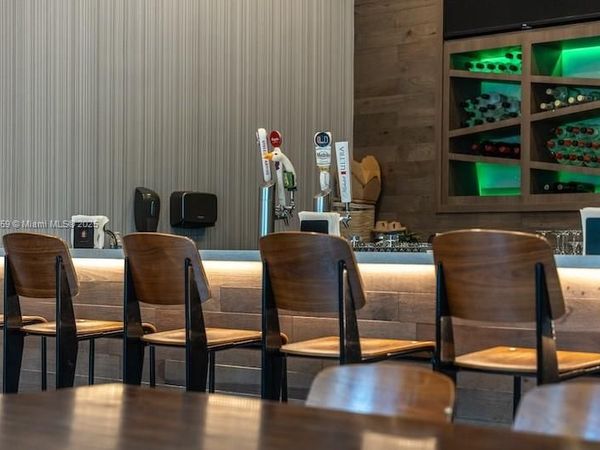 275 NE 18th St # CU-2, Miami, FL 33132