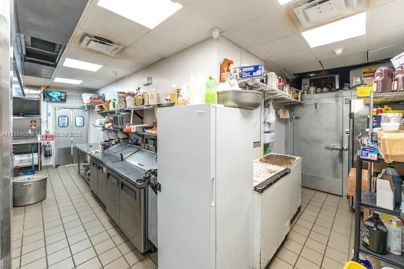 275 NE 18th St # Cu-2, Miami, FL 33132 Photo