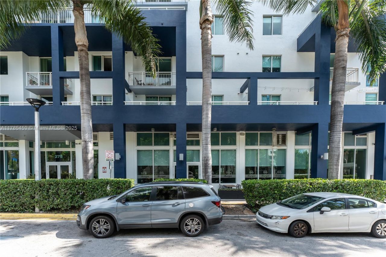 275 NE 18th St # Cu-2, Miami, FL 33132 Photo