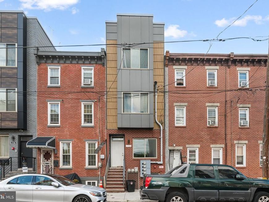 1752 N Marshall Street, Philadelphia, PA 19122 Main Photo