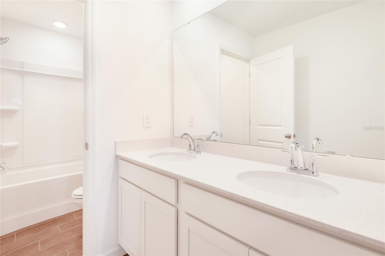 824 Lake Dell Road, Dundee, FL 33838 Photo