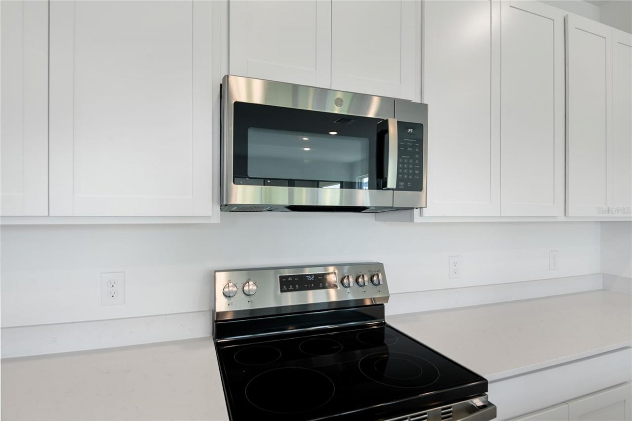 824 Lake Dell Road, Dundee, FL 33838 Photo