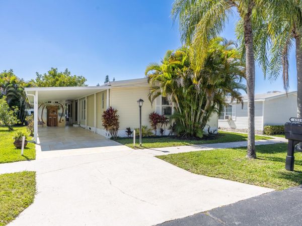 6519 NW 32nd Avenue, Coconut Creek, FL 33073