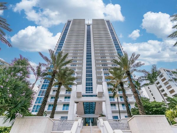 3101 S Ocean Dr, Unit 1707, Hollywood, FL 33019