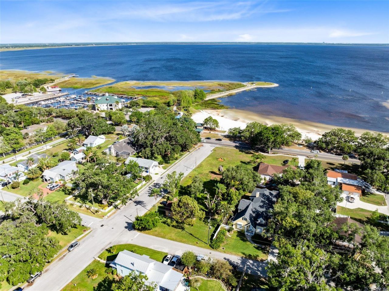 910 Cypress Avenue, Saint Cloud, FL 34769 Photo