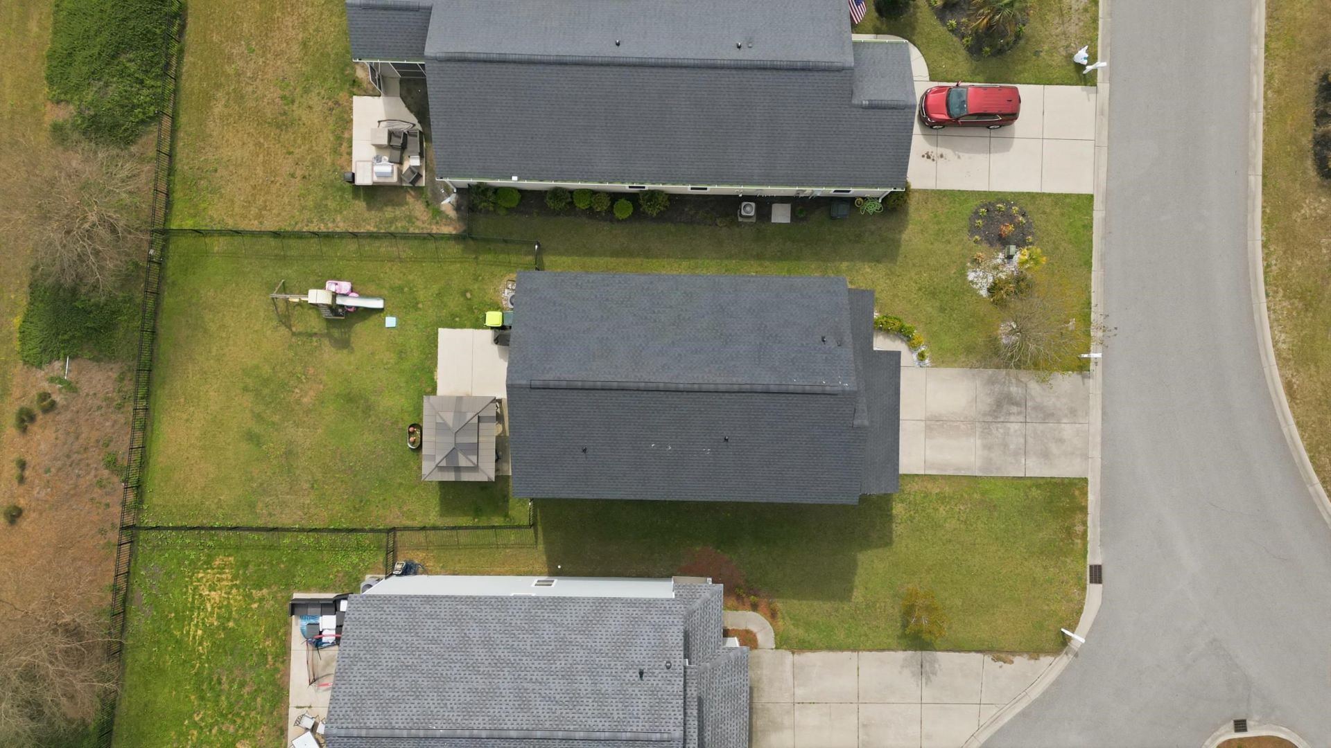 1093 Balmore Dr. Photo 26