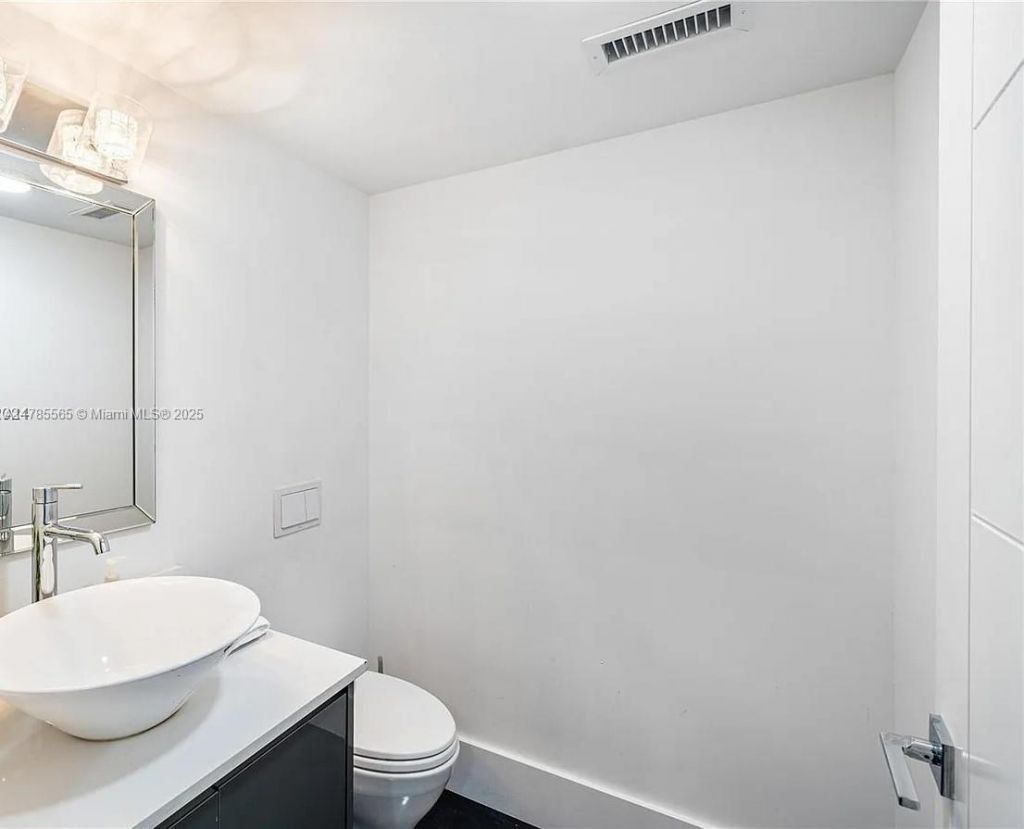 1717 N Bayshore Dr, Unit A-3545, Miami, FL 33132 Photo