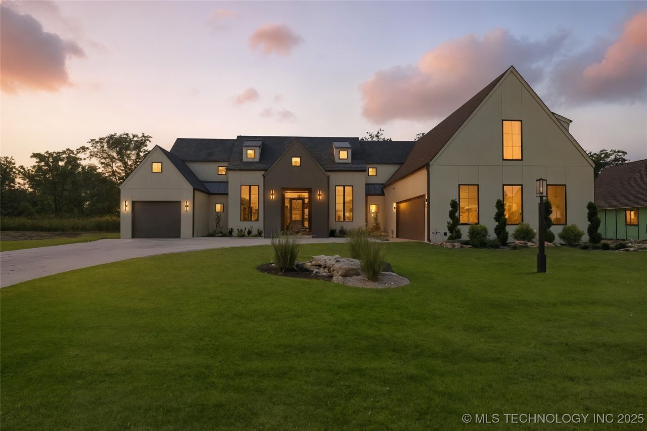 17822 E Patriot Drive, Owasso, OK 74055 Main Photo