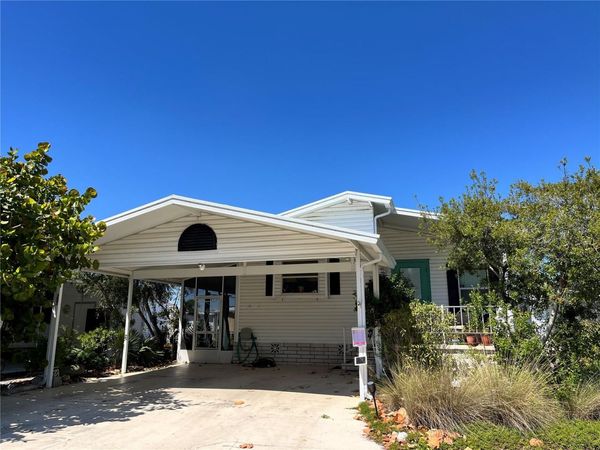 357 MOUNT SAXON AVENUE NE, Unit 323, ST PETERSBURG, FL 33702