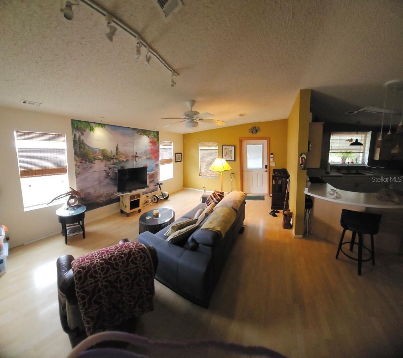 357 Mount Saxon Avenue Ne, Unit 323, Saint Petersburg, FL 33702 Photo