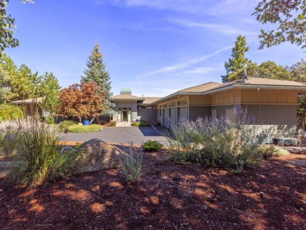10109 Cinnamon Teal Drive, Klamath Falls, OR 97601