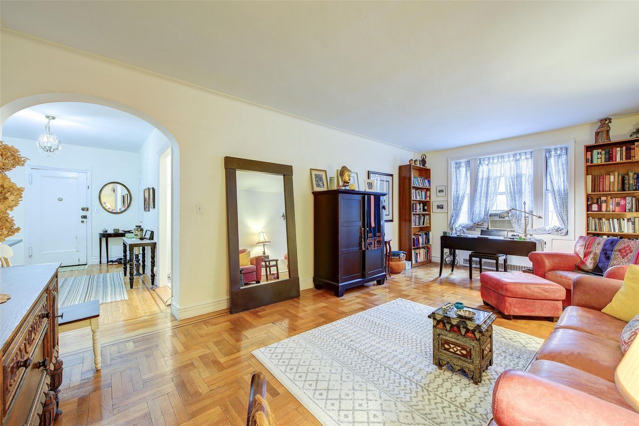 117-01 Park Lane South, Unit B3H, Kew Gardens, NY 11415 Main Photo