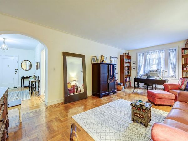 117-01 Park Lane South, Unit B3H, Kew Gardens, NY 11415