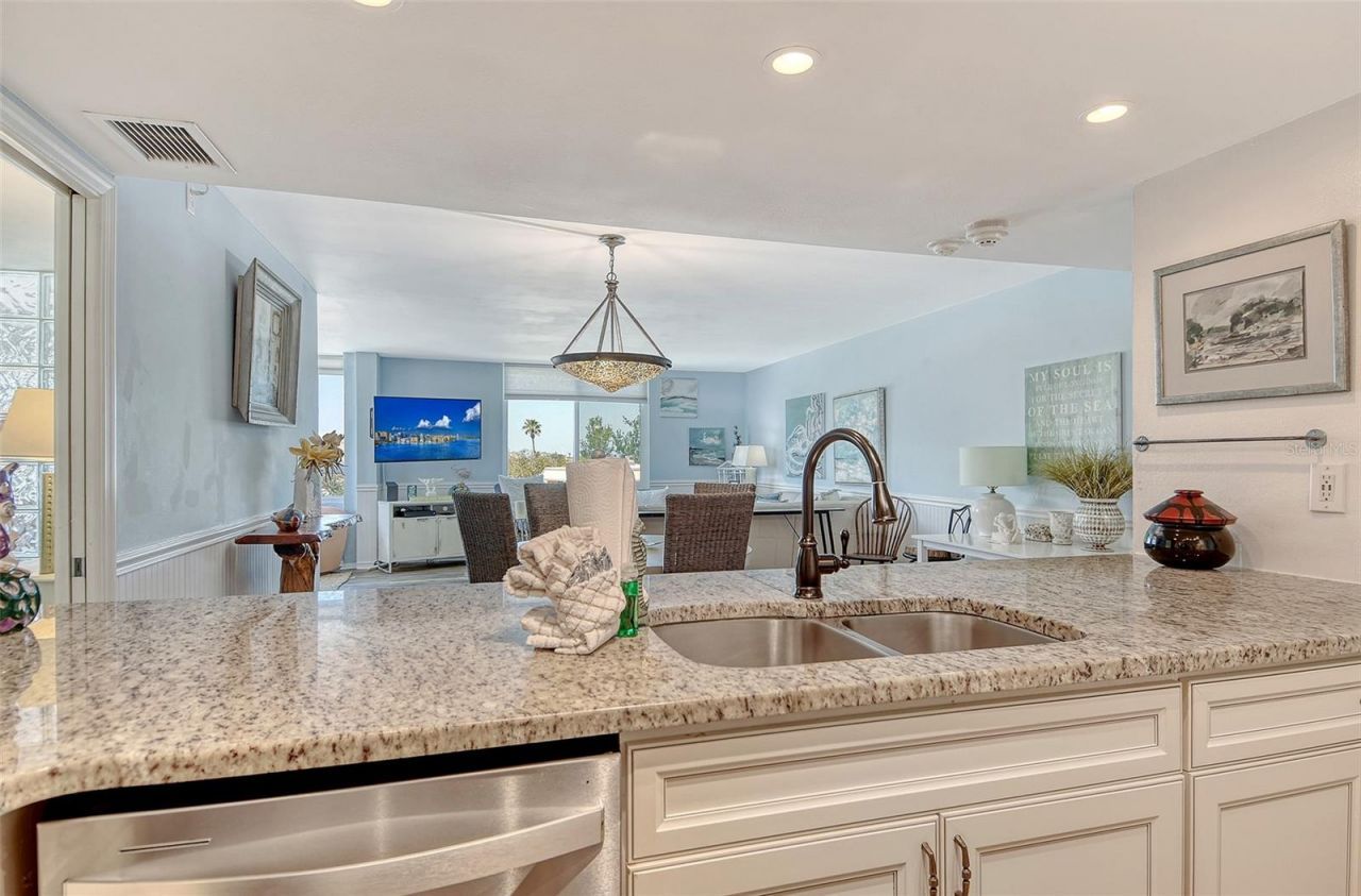 5920 Midnight Pass Road, Unit 406, Sarasota, FL 34242 Photo