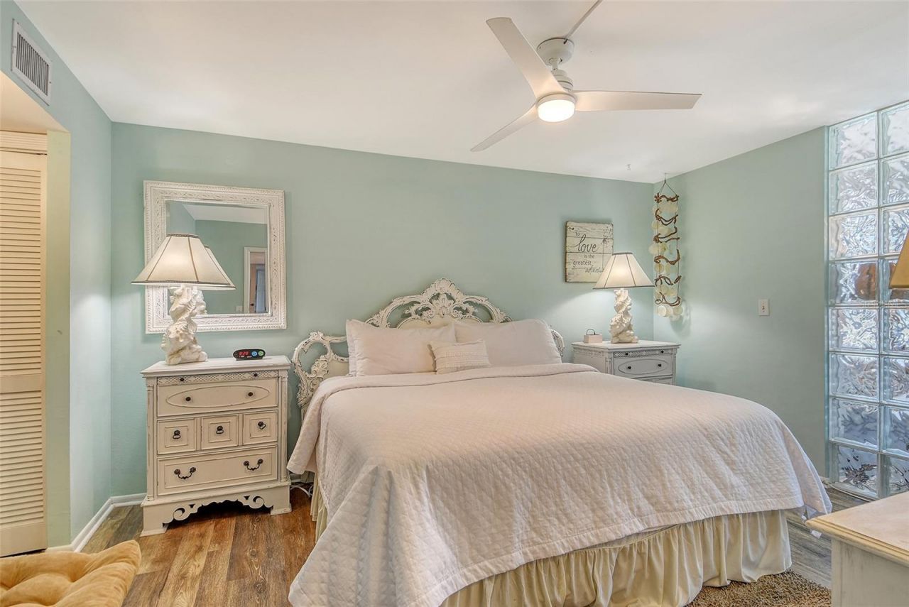 5920 Midnight Pass Road, Unit 406, Sarasota, FL 34242 Photo