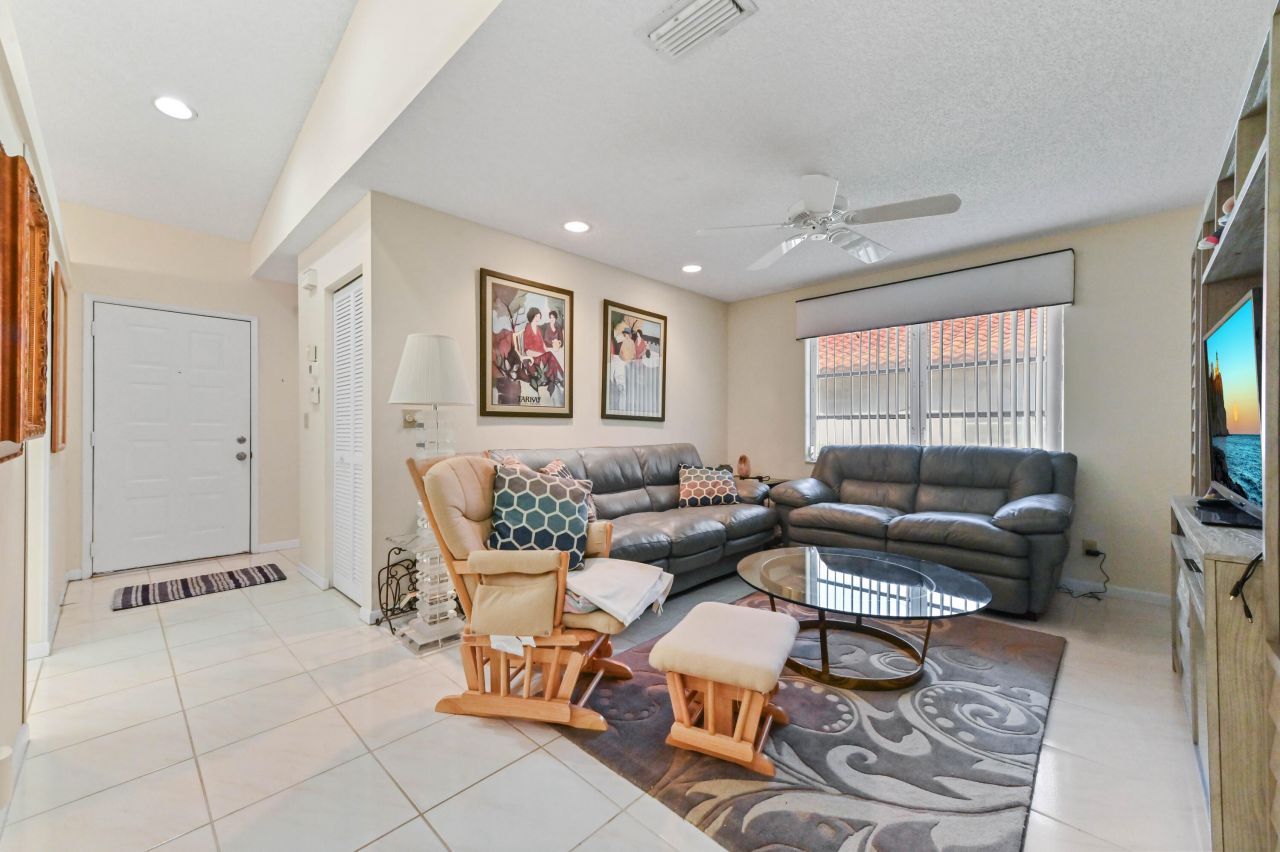 6040 Waldwick Circle, Delray Beach, FL 33484 Photo