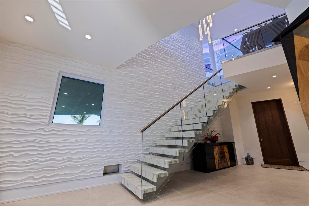 12650 7th Street E, Treasure Island, FL 33706 Photo