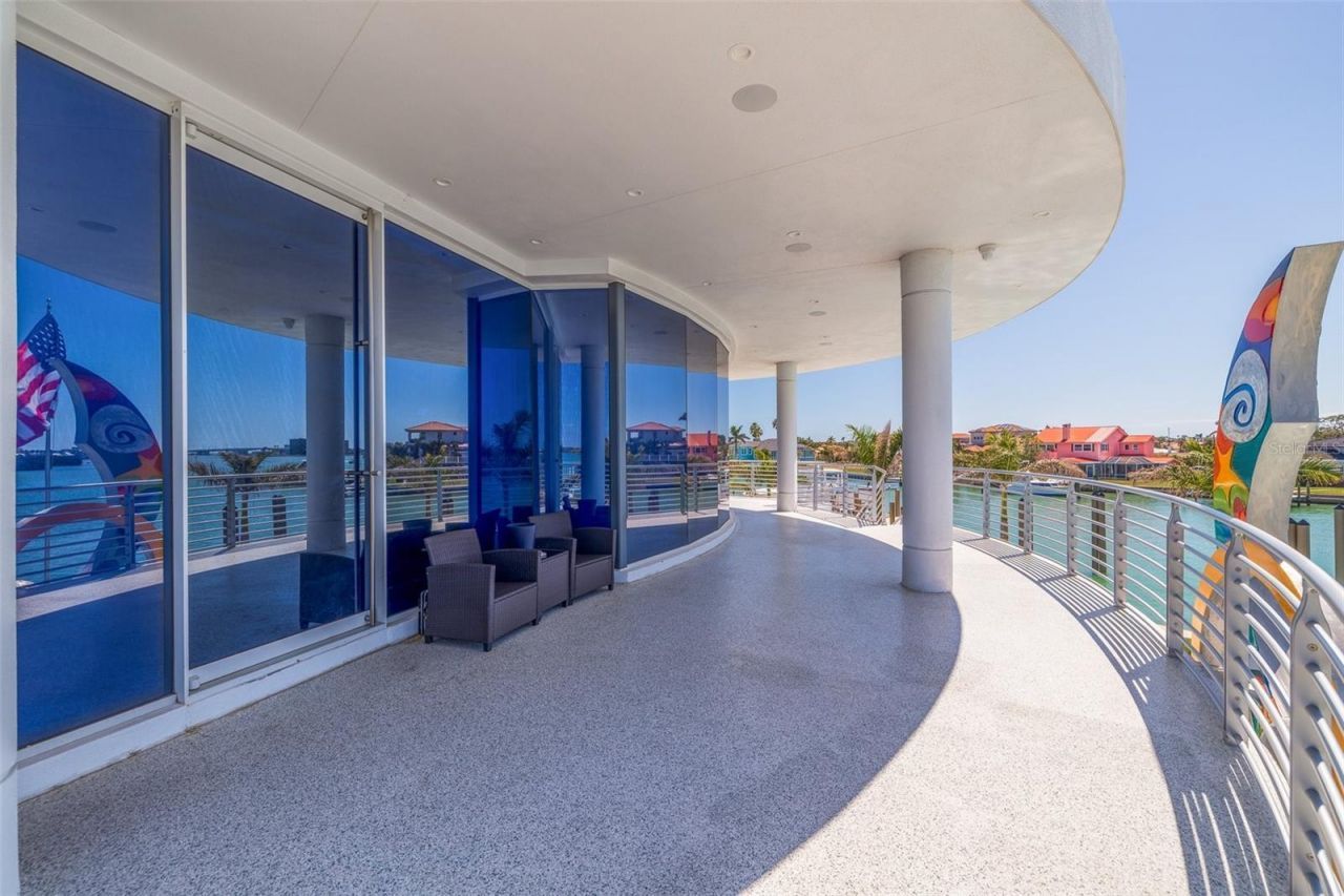 12650 7th Street E, Treasure Island, FL 33706 Photo