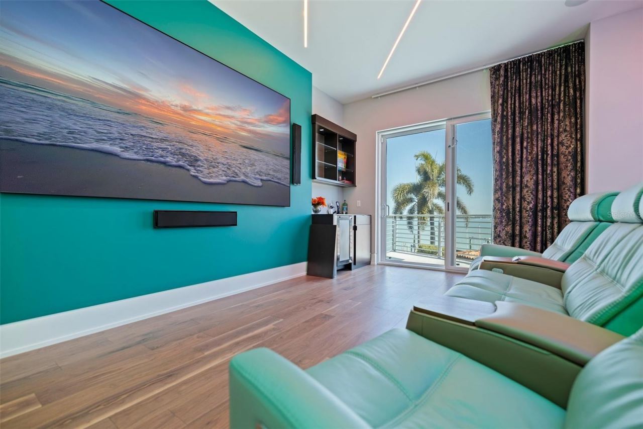 12650 7th Street E, Treasure Island, FL 33706 Photo