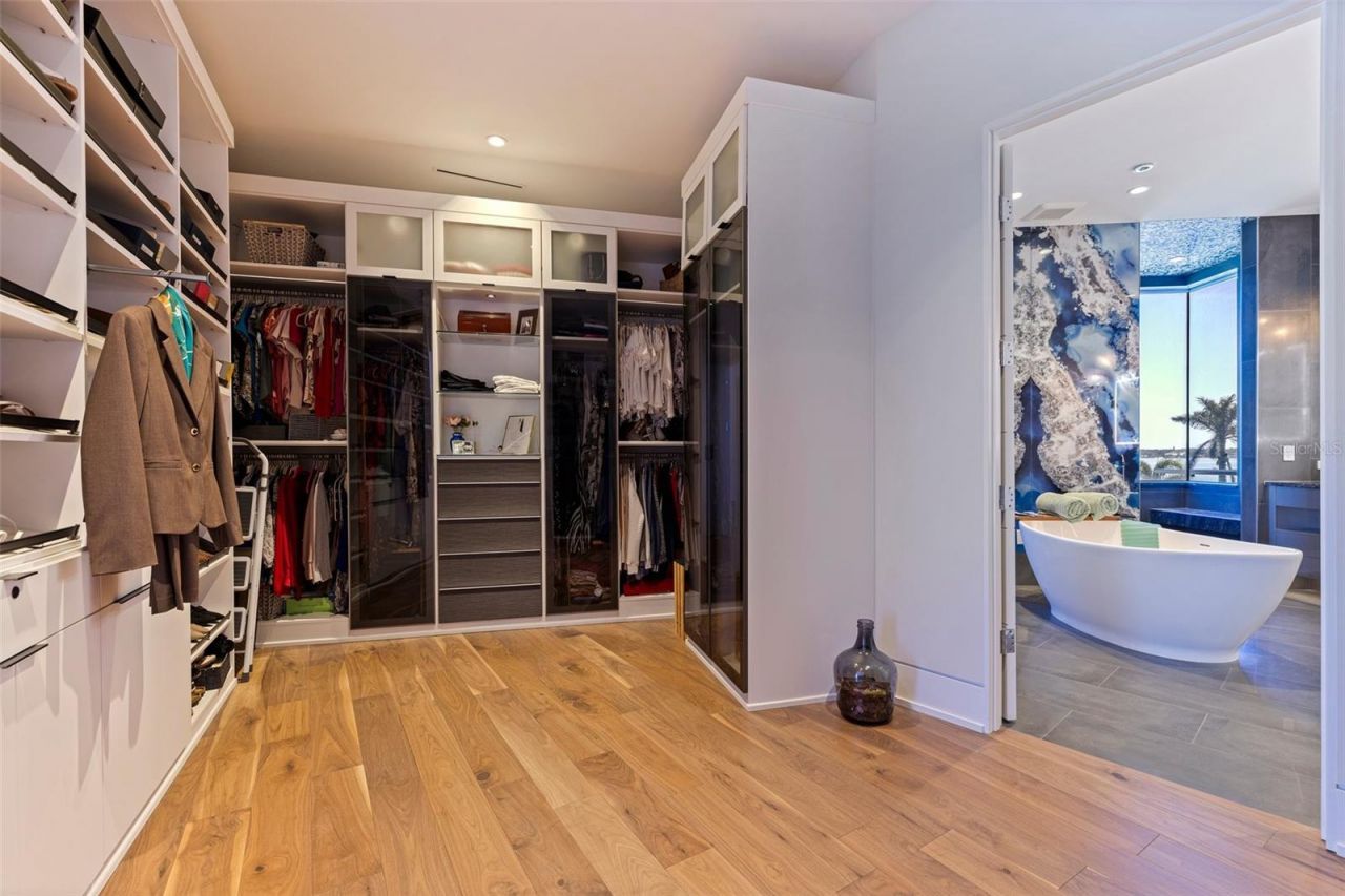 12650 7th Street E, Treasure Island, FL 33706 Photo