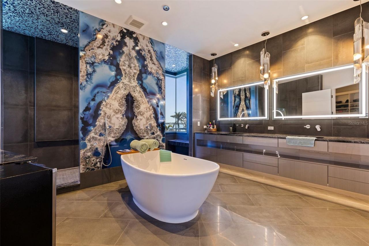 12650 7th Street E, Treasure Island, FL 33706 Photo