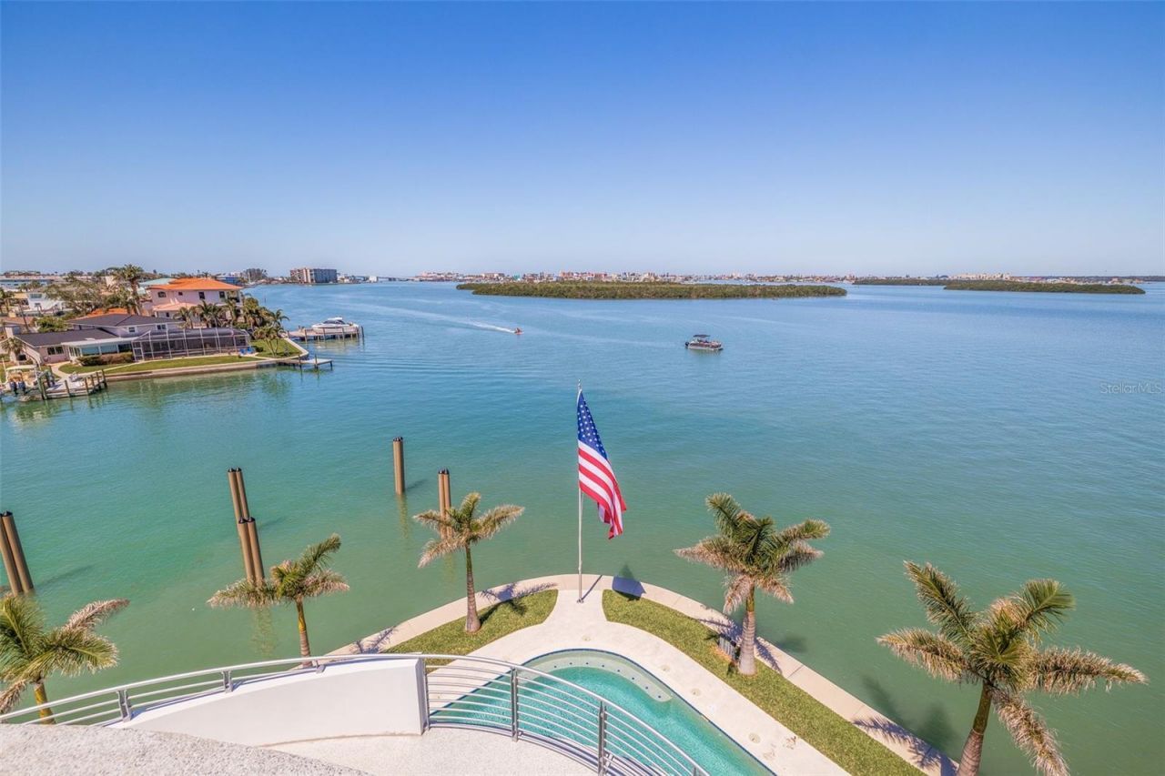 12650 7th Street E, Treasure Island, FL 33706 Photo