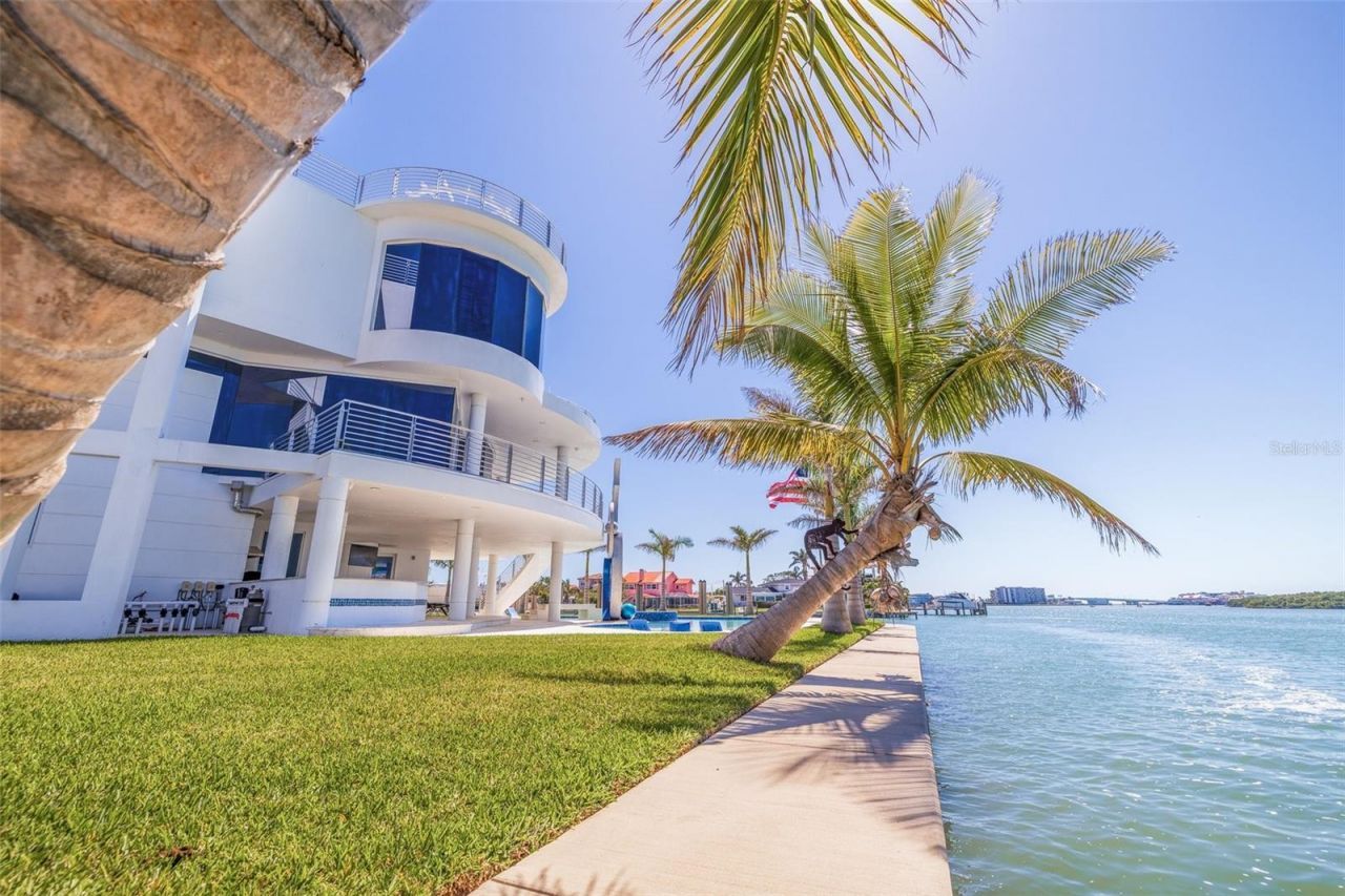 12650 7th Street E, Treasure Island, FL 33706 Photo