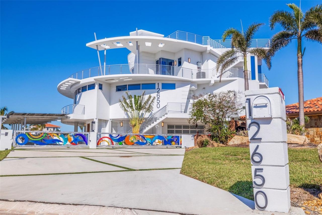 12650 7th Street E, Treasure Island, FL 33706 Photo