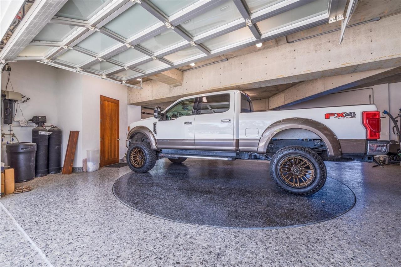 12650 7th Street E, Treasure Island, FL 33706 Photo