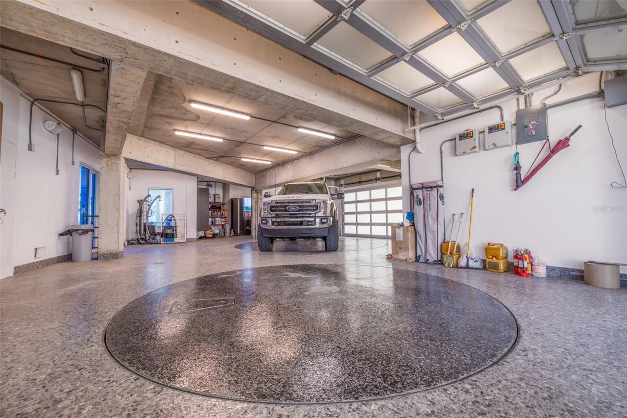 12650 7th Street E, Treasure Island, FL 33706 Photo