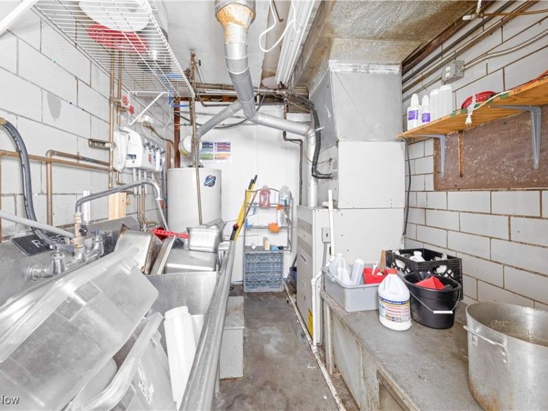 1494 Waterloo Road, Barberton, OH 44203 Photo 19