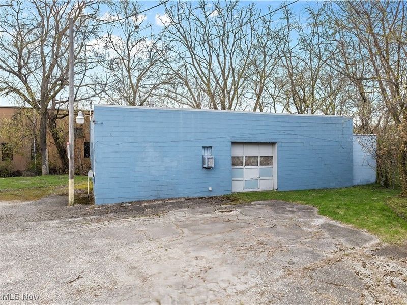 1494 Waterloo Road, Barberton, OH 44203 Photo 26